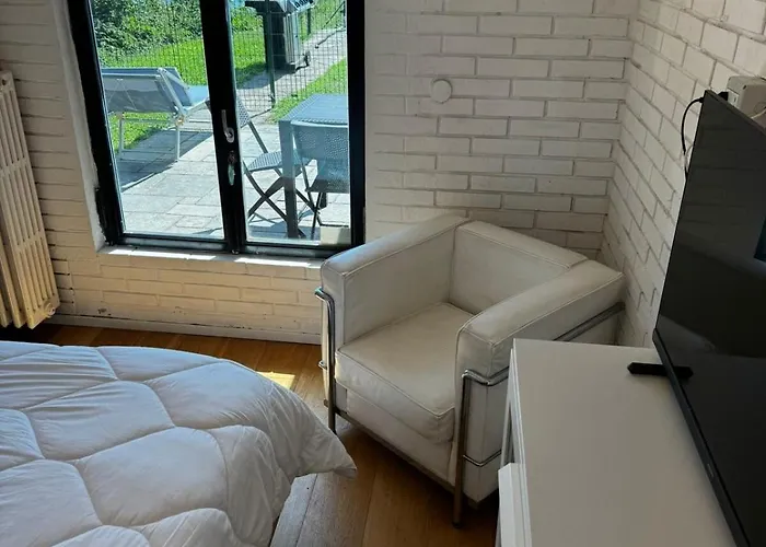 Maggiore Escape - Con Idromassaggio Esterno Apartamento